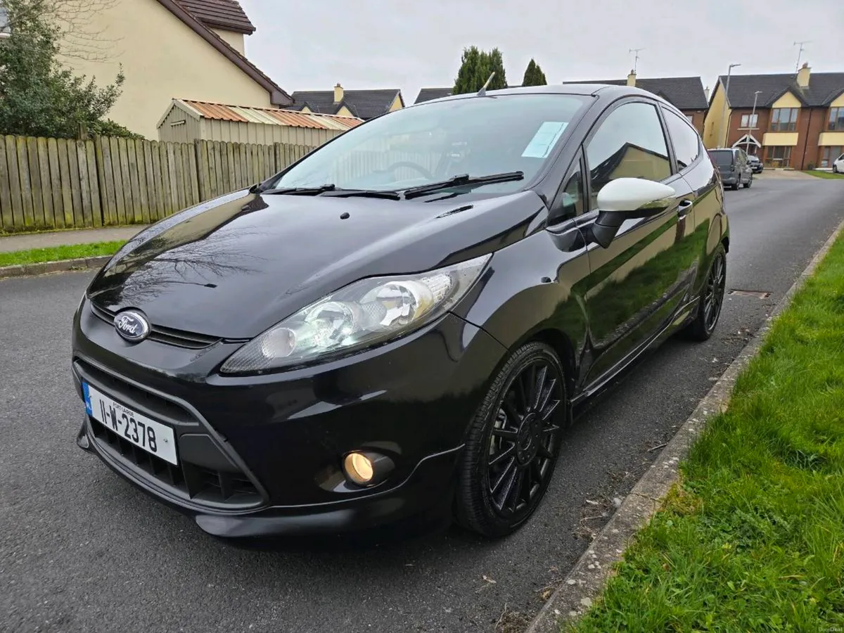 Fiesta Metal Edition New NCT - Image 4