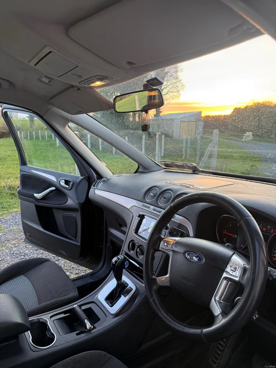 Ford Galaxy - Image 1