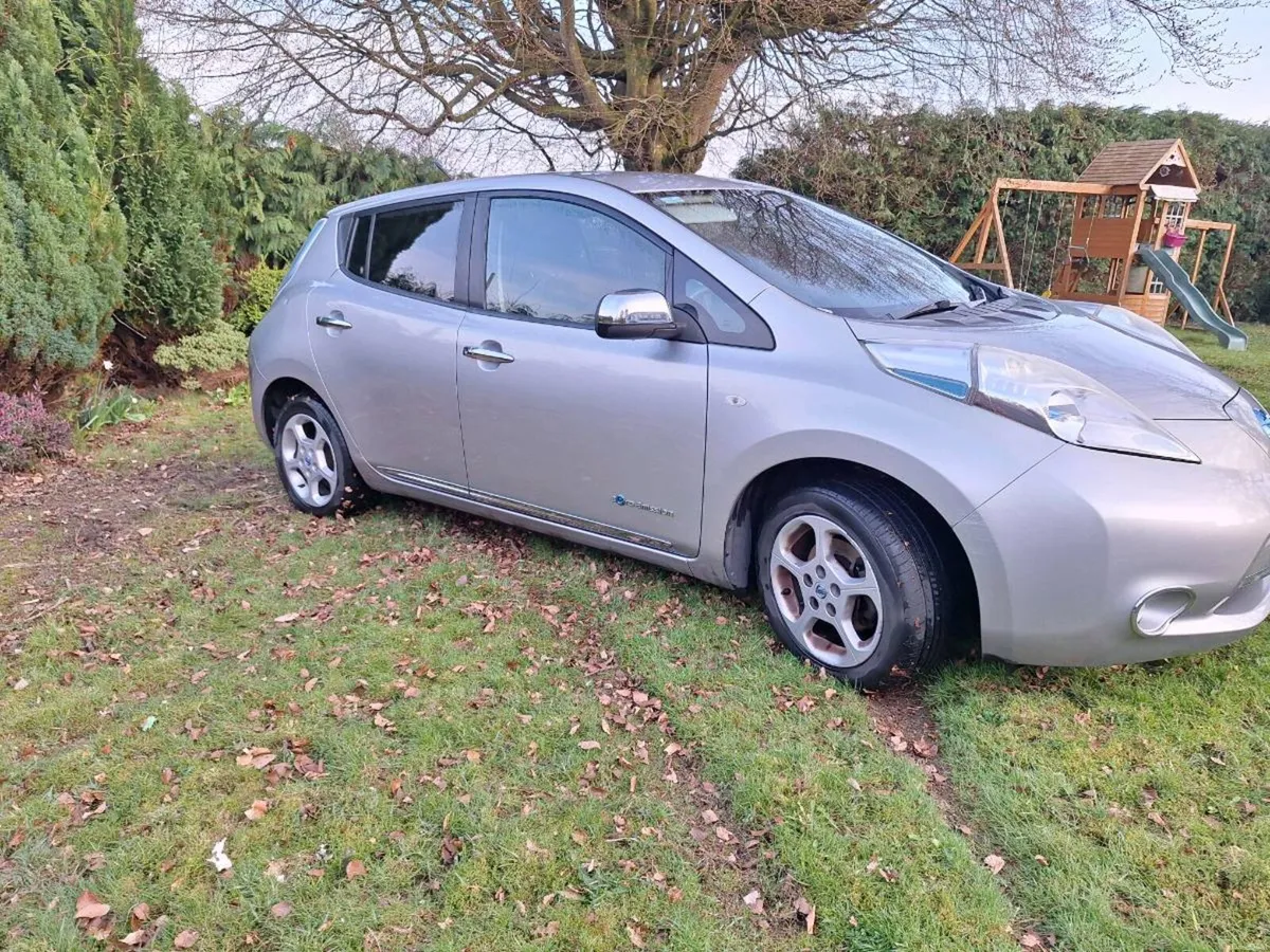 NISSAN LEAF - Image 3
