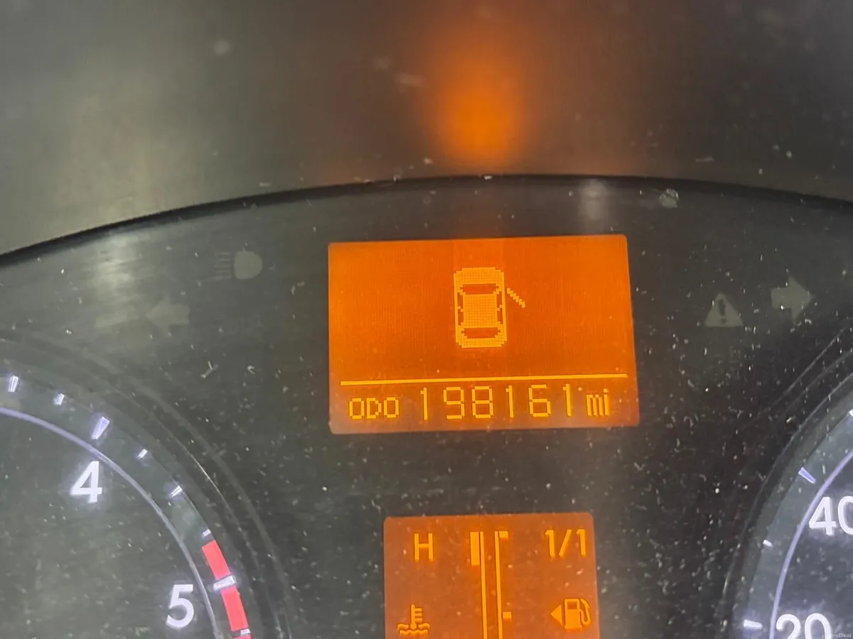 131 Toyota Avensis  2.0ltr D4D Sal*Nct until 8-26* - Image 2