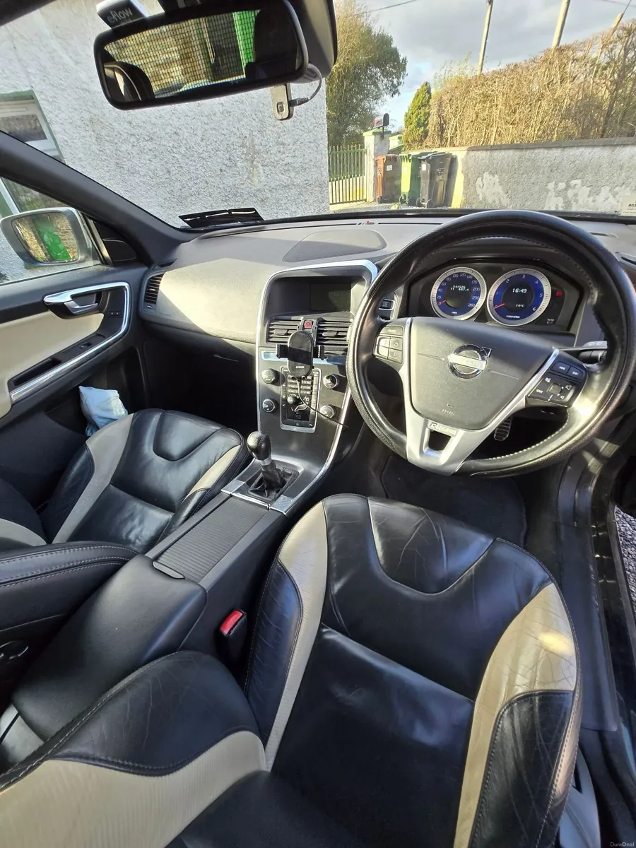 Volvo XC60 D4 R-Design – Serviced, NCTed and Taxed - Image 4