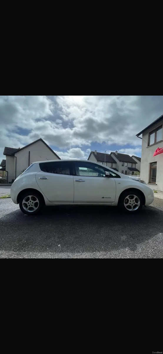 Nissan Leaf 2015 - Image 2