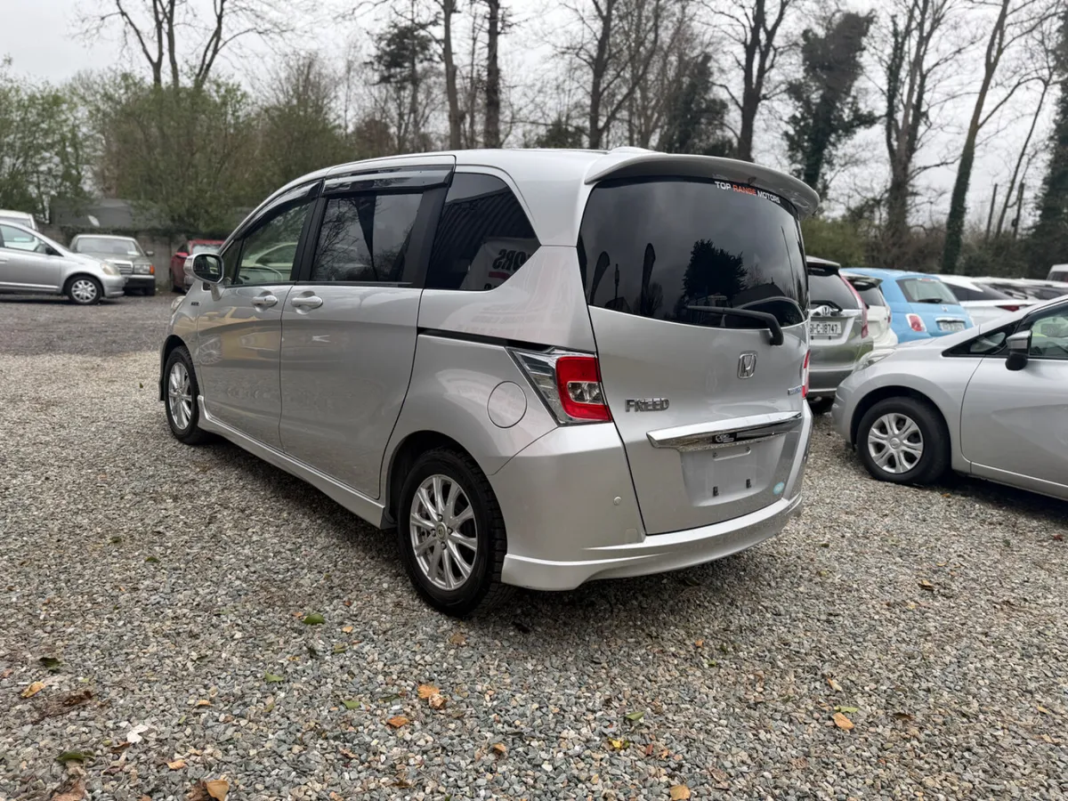 Honda Freed 2015.1 - Image 4