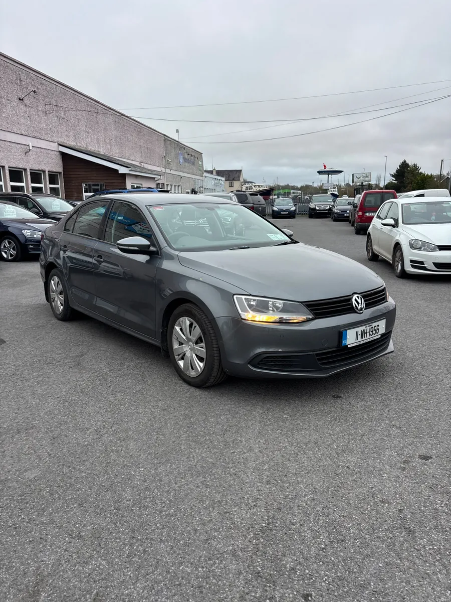 2011 Volkswagen Jetta 1.6 TDI Trendline - Image 1