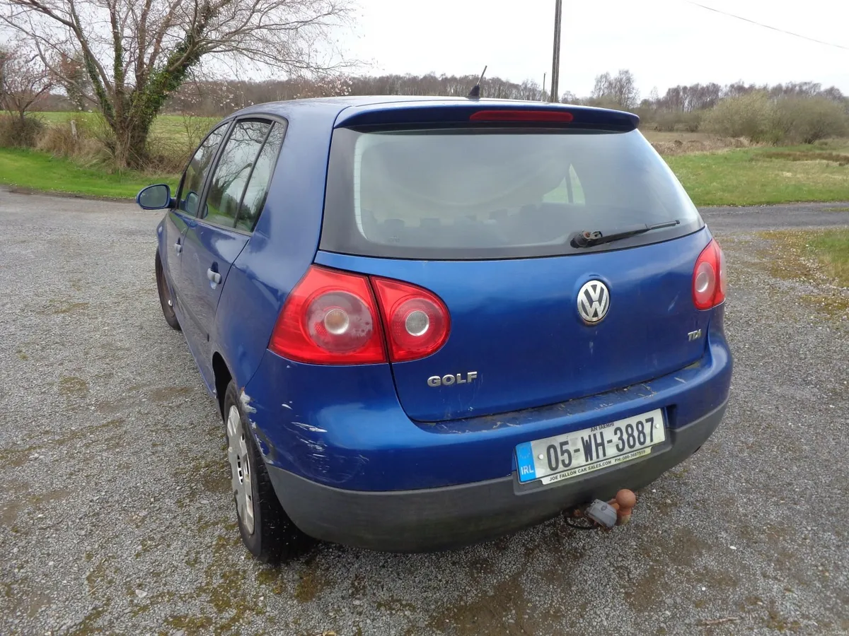 Volkswagen Golf 2005 - Image 2