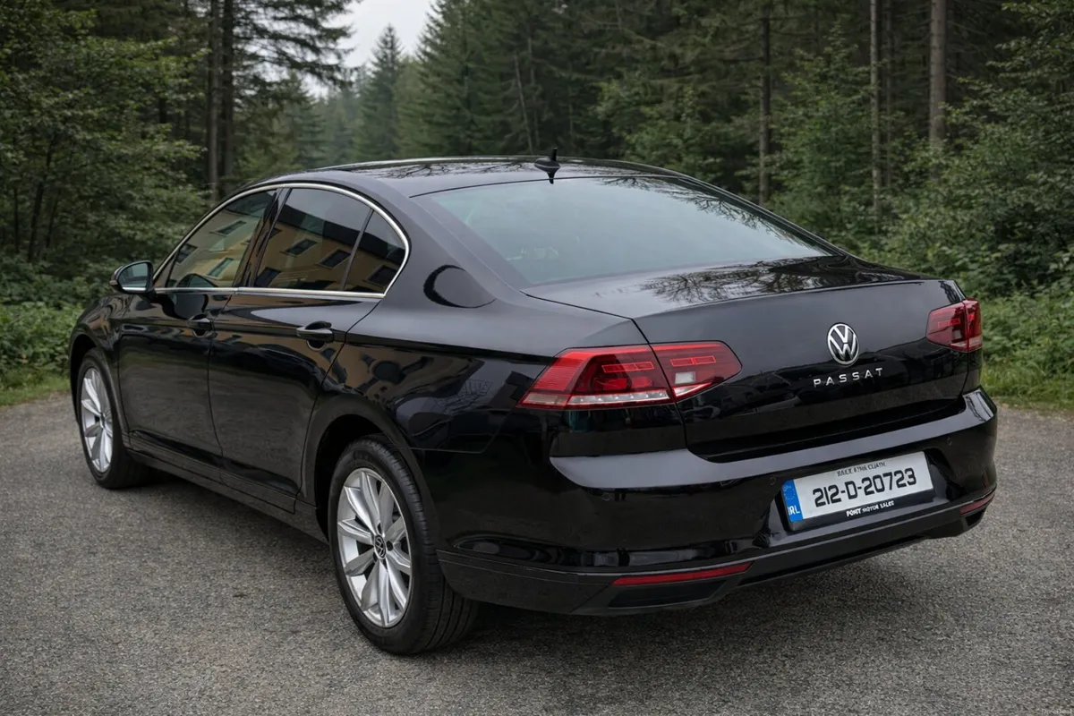 212 VOLKSWAGEN PASSAT 2.0TDI SE BUSINESS AUTO - Image 4