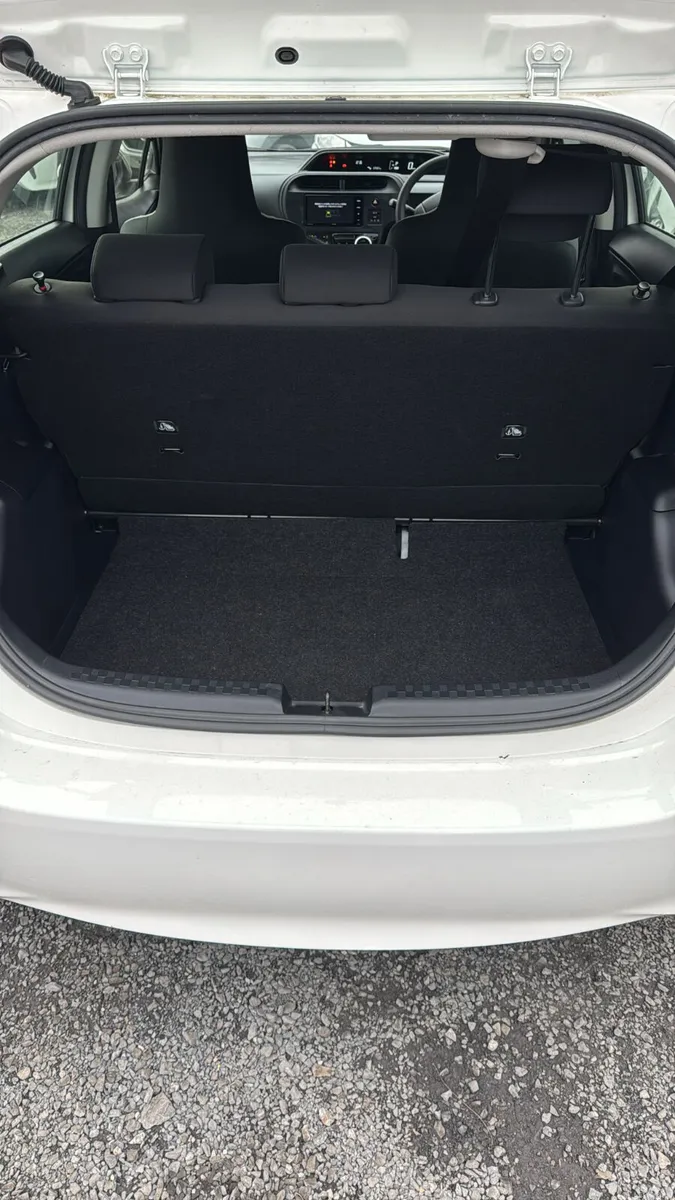 Toyota Aqua 2019 - Image 6