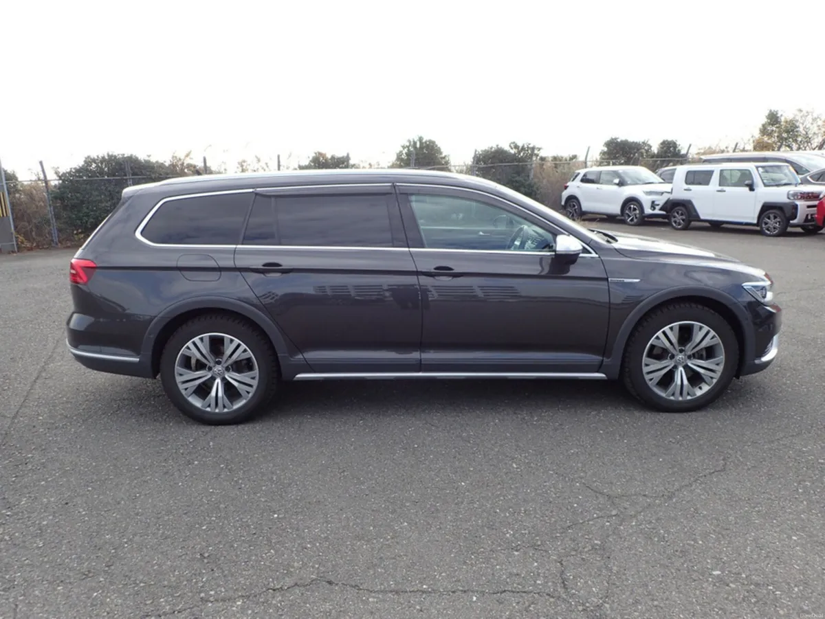 Volkswagen Passat 2.0 TDI ALLTRACK 4MOTION AWD DIE - Image 4