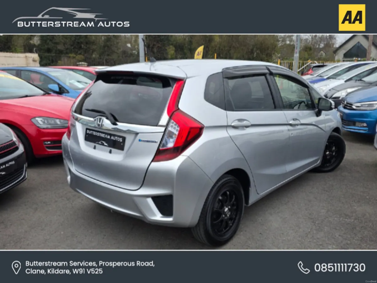 Honda Fit 1.5 HYBRID AUTO 54 K KMS - Image 2