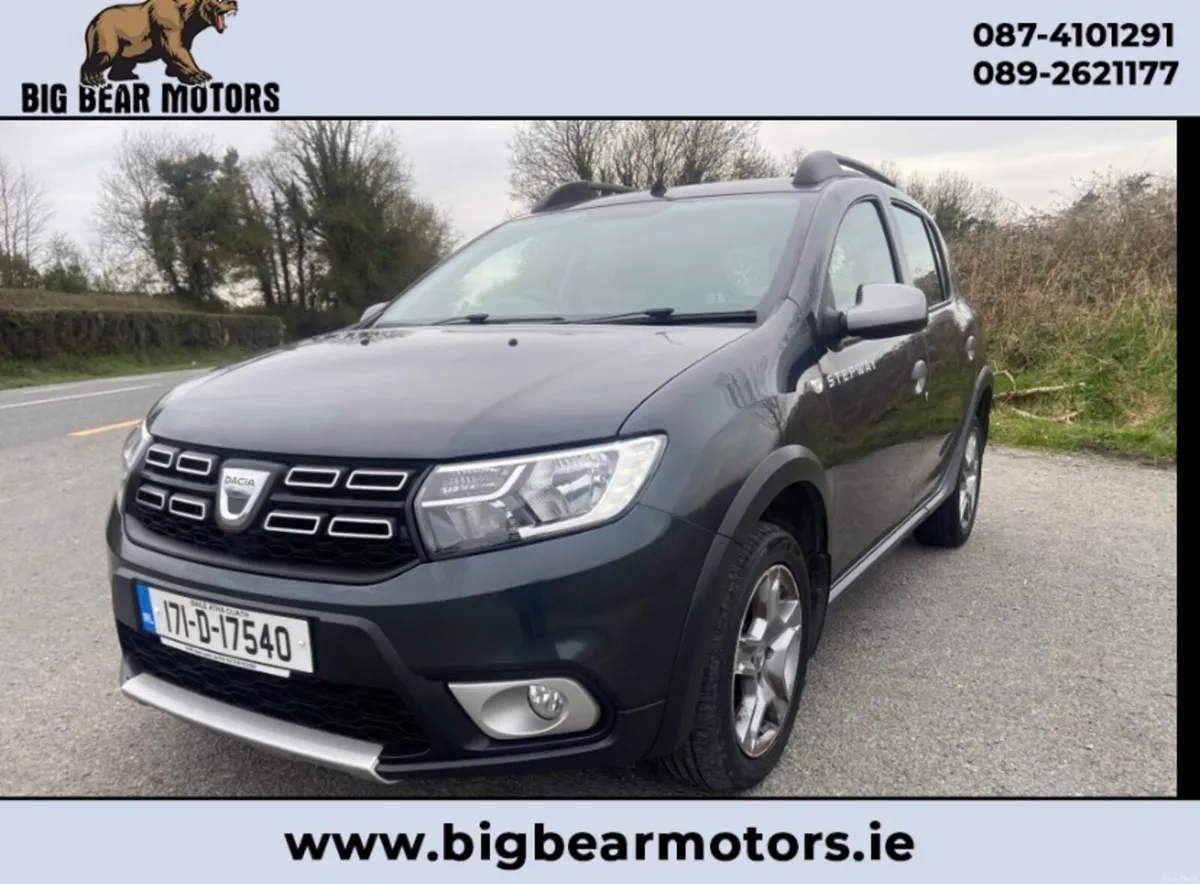 2017 Dacia Sandero Stepway - Image 1