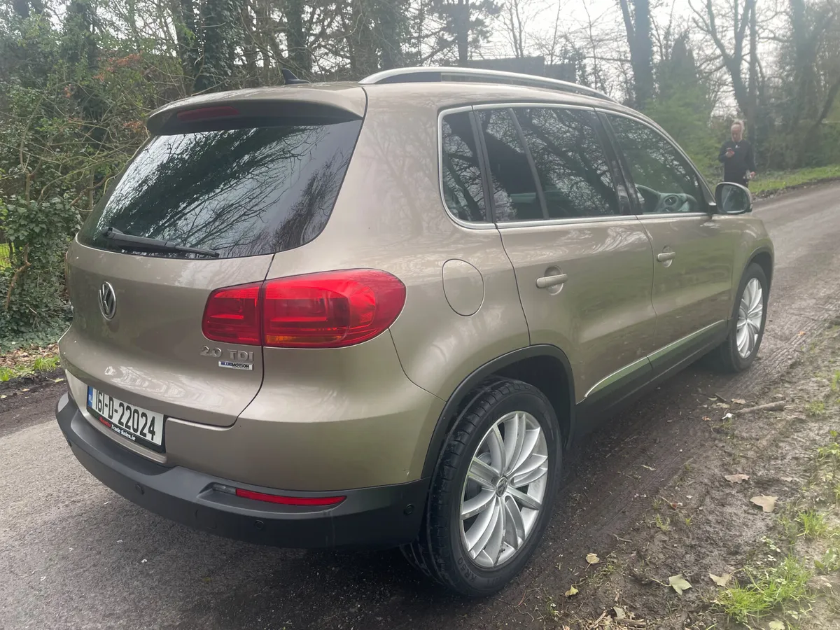 Volkswagen Tiguan sport  2.0tdi 2016 - Image 2
