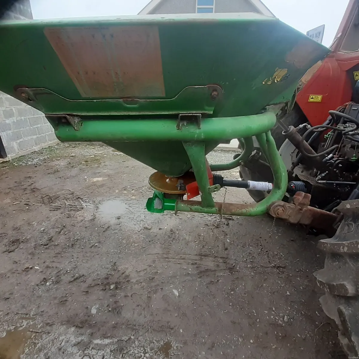 Sower for sale in good condition ready for work - Image 1