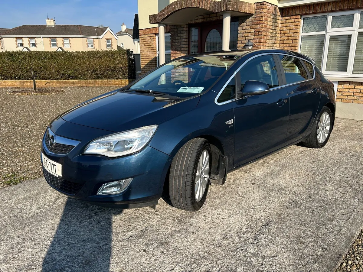 ‘10 Astra, 1.7tdi, nct 3/27, - Image 1
