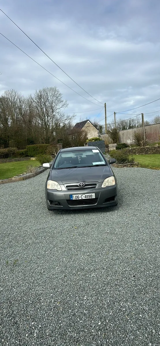 E12 Corolla 2 litre t3 - Image 3