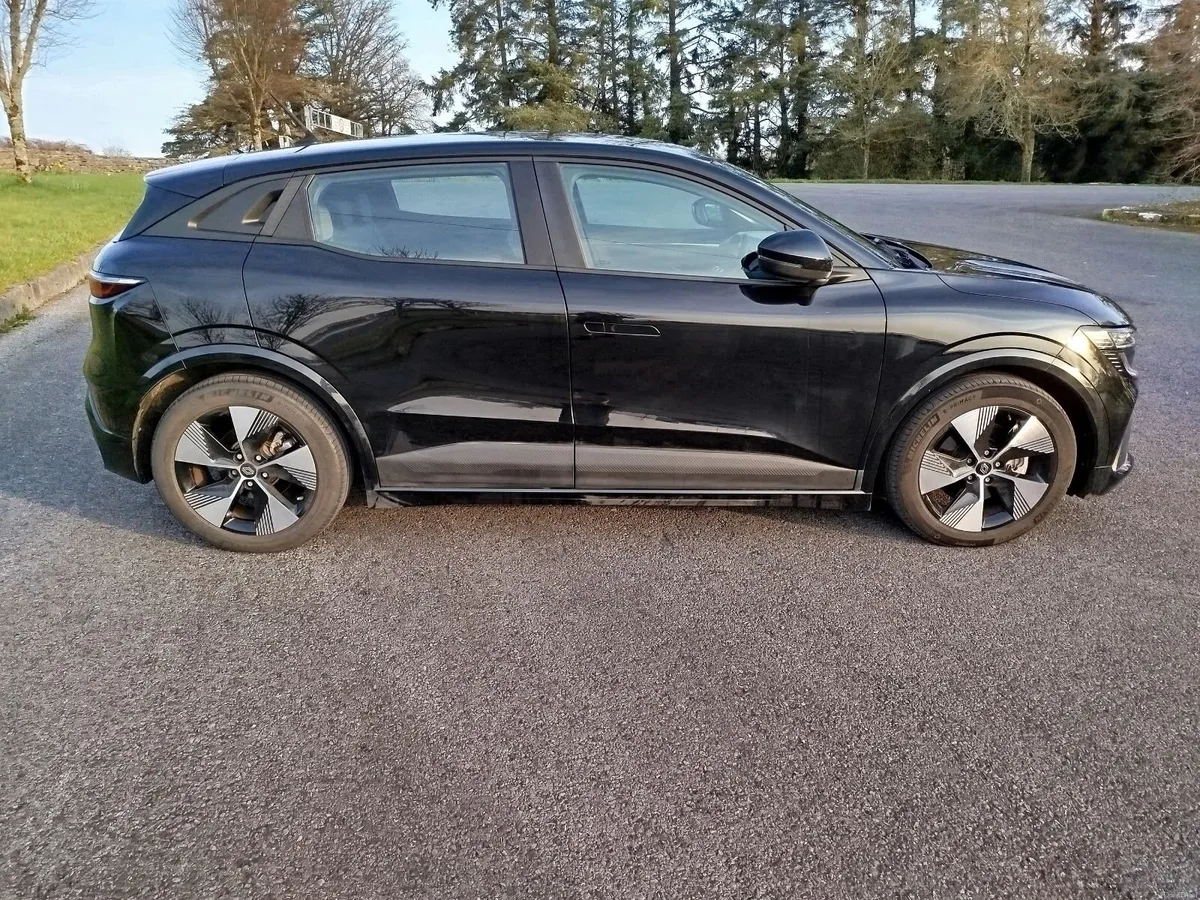 Renault Megane E-Tech EV60 Equilibre  - 63 kWh - Image 5