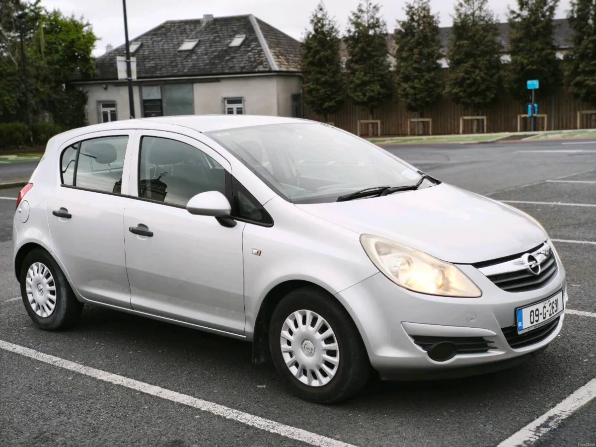 🚗 Opel Corsa 1.2 petrol, Automatic (2009) 🚗 - Image 2