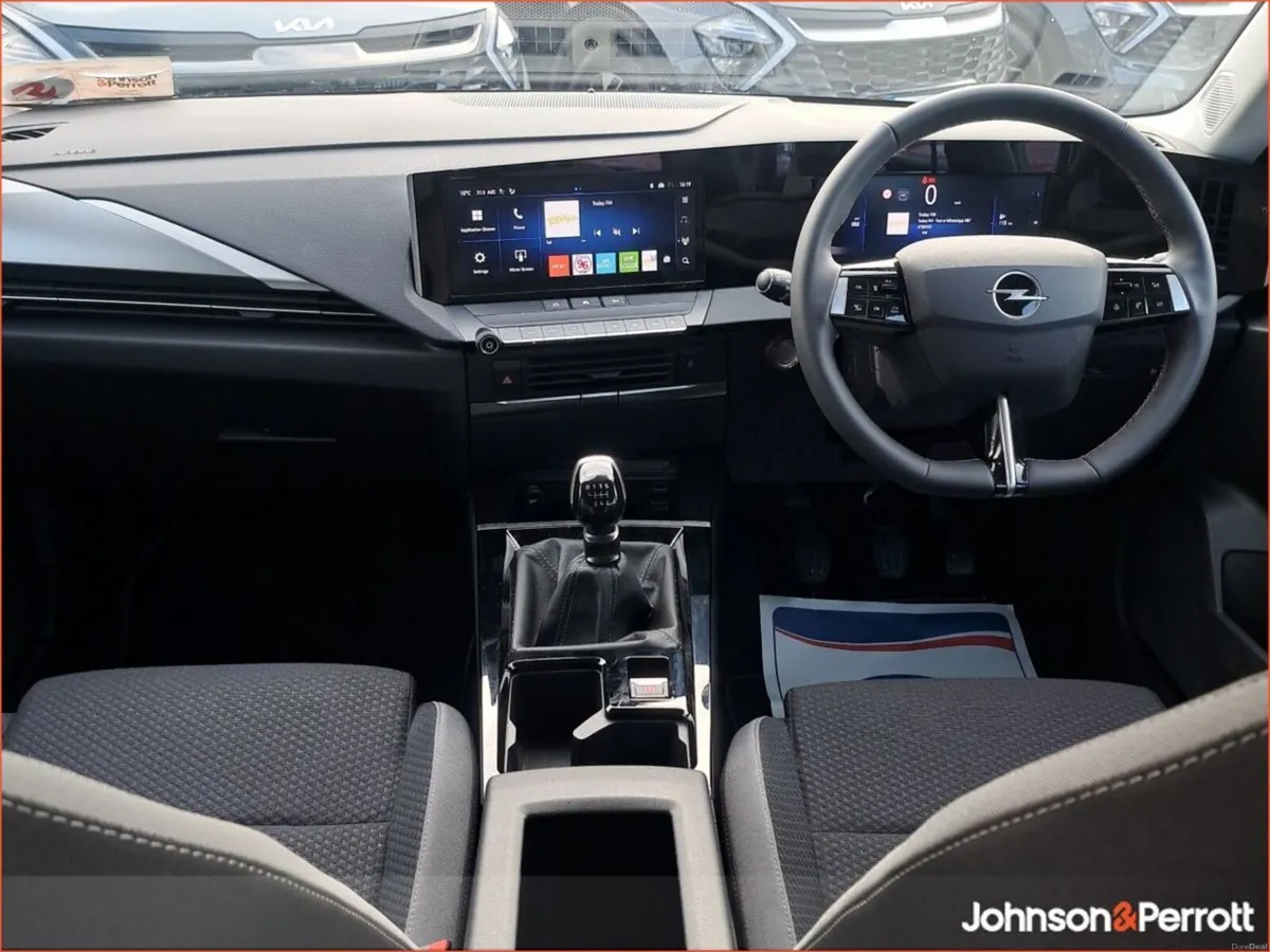 Opel Astra Elegance 1.2 Turbo 110PS Petrol 6 Speed - Image 3