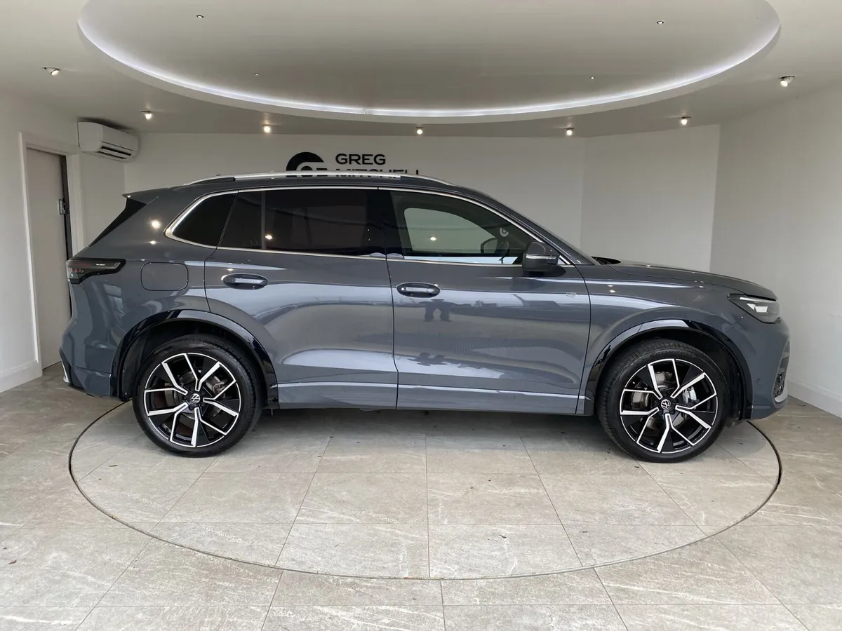 Volkswagen Tiguan 2024 - Image 4