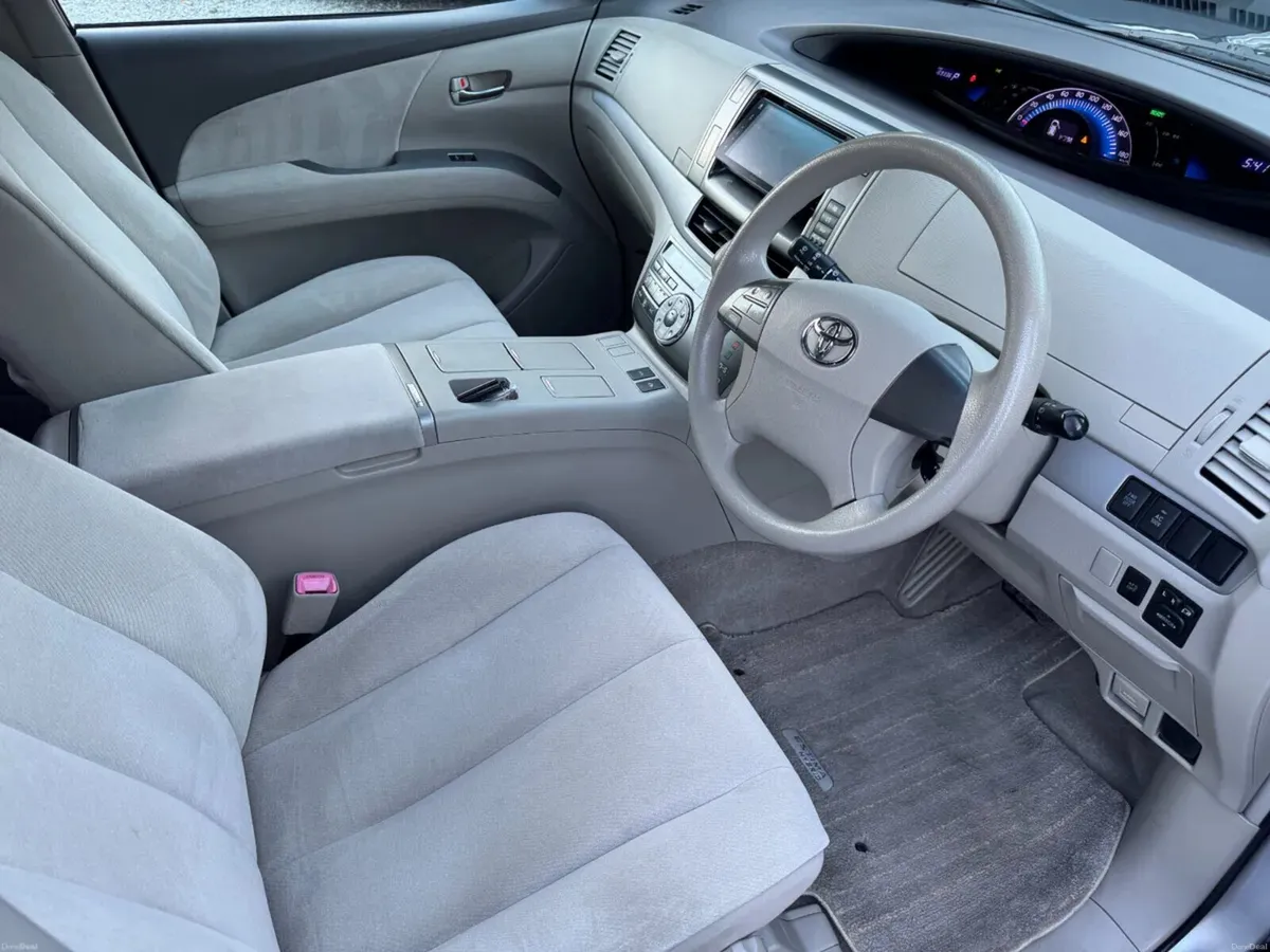 2012 Toyota Estima 2.4 Hybrid - Image 2