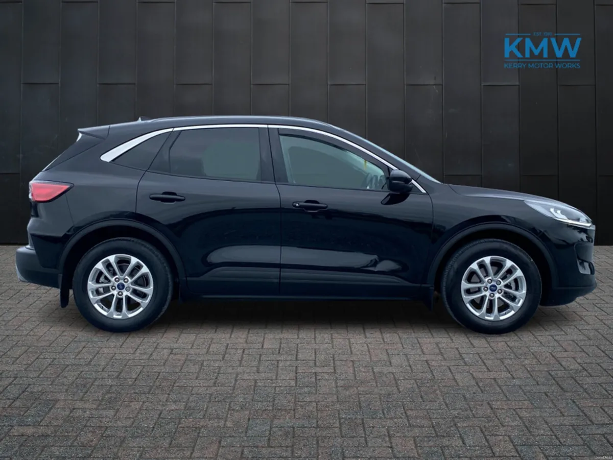 Ford Kuga Titanium 1.5 TDCI 120BHP - Image 4