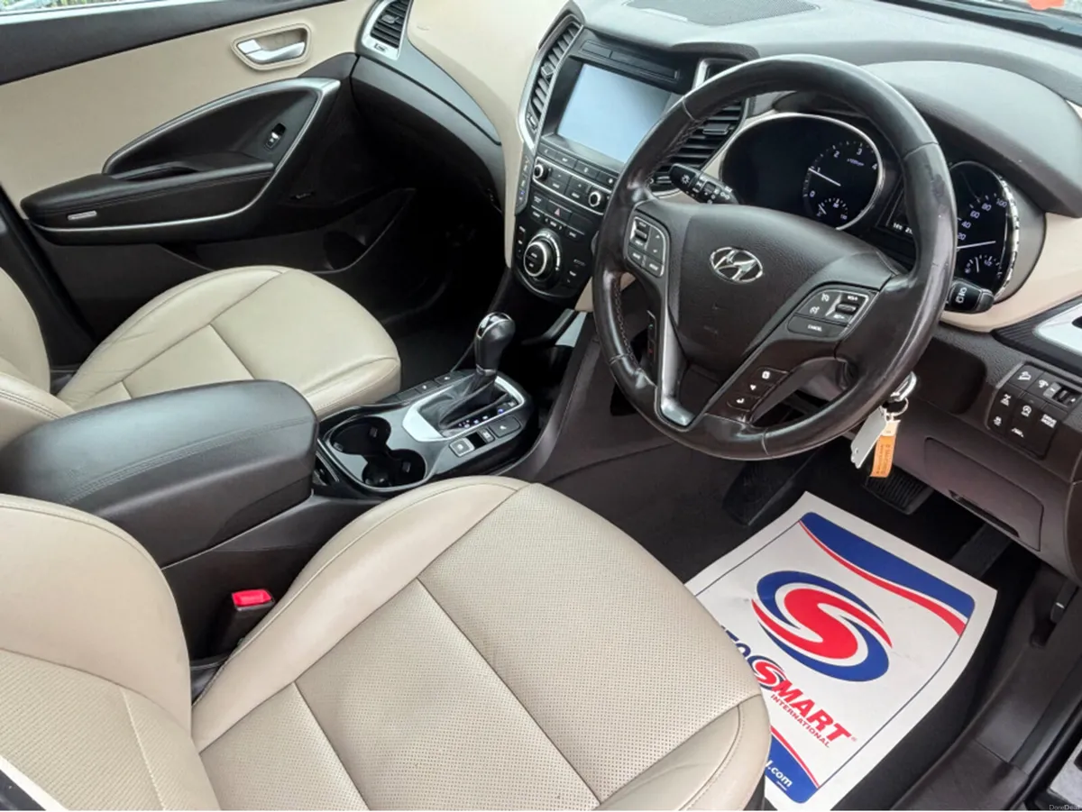 Hyundai Santa Fe PREMIUM 5DR AUTO - Image 3