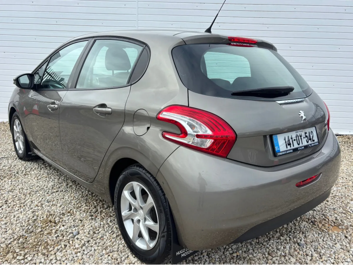 Peugeot 208 ACTIVE 1.4 HDI 4DR - Image 3