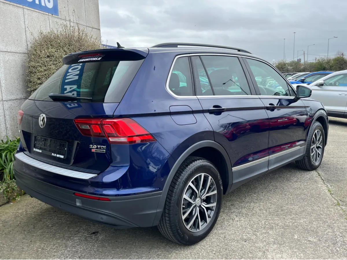 Volkswagen Tiguan COMFORTLINE 4MOTION AWD 2.0 DIES - Image 4