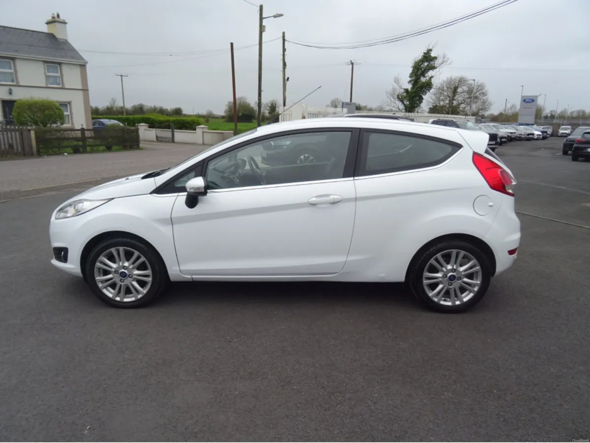 Ford Fiesta 1.0 ZETEC ECOBOOST 80PS 3DR - Image 3