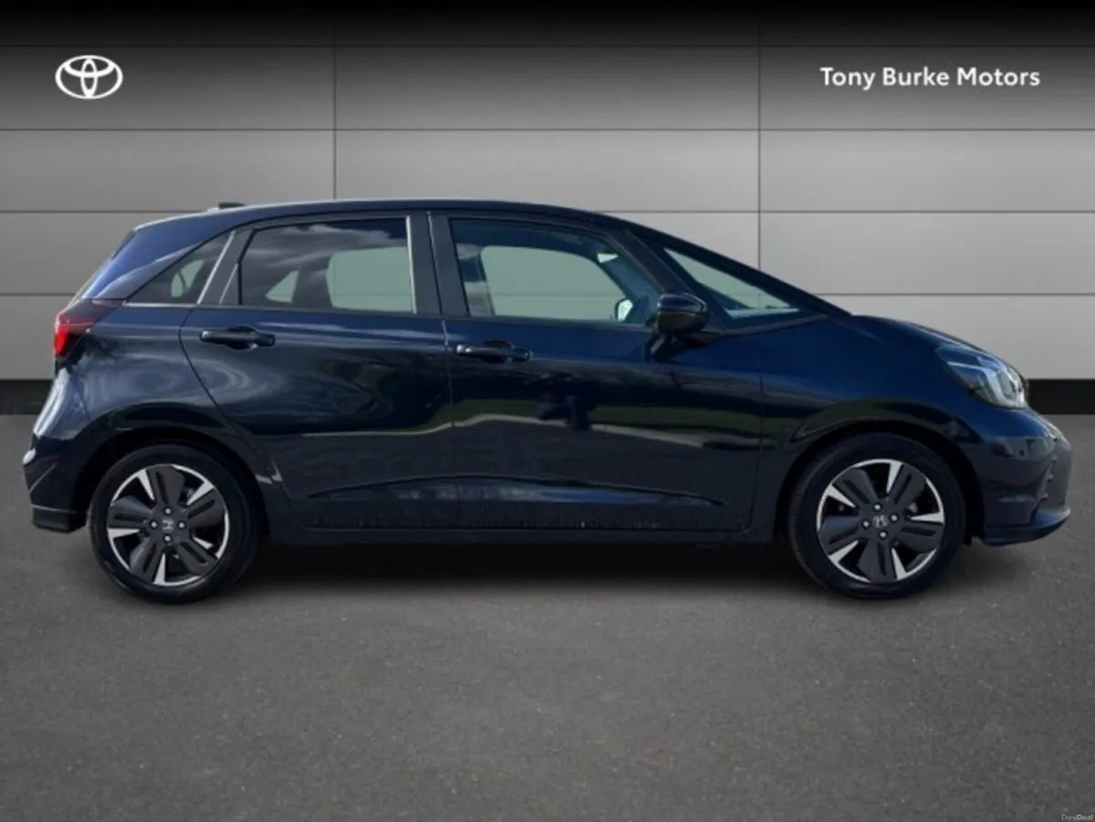 Honda Jazz Advance Model - 1.5i Hybrid - AUTOMATIC - Image 3