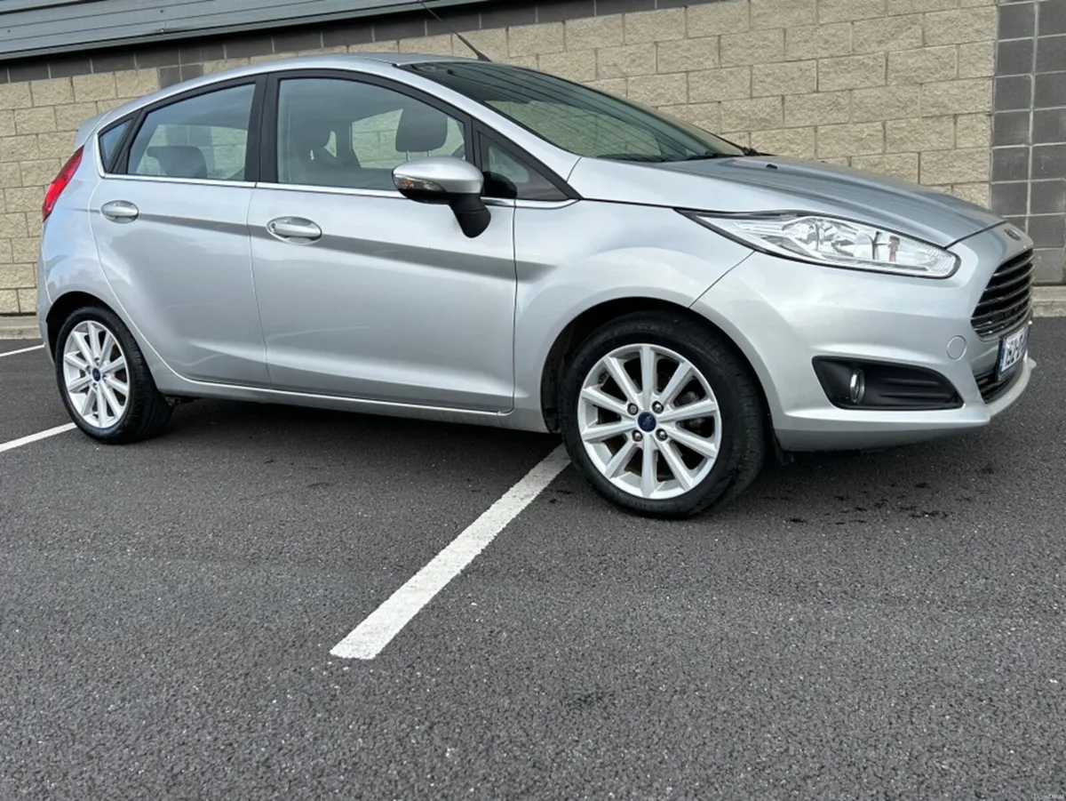 Ford Fiesta TITANIUM 1.0 5DR - Image 2
