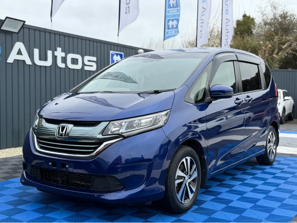 Honda Freed EX SPORT - 1.5 PETROL HYBRID - 6 SEATS - Image 4