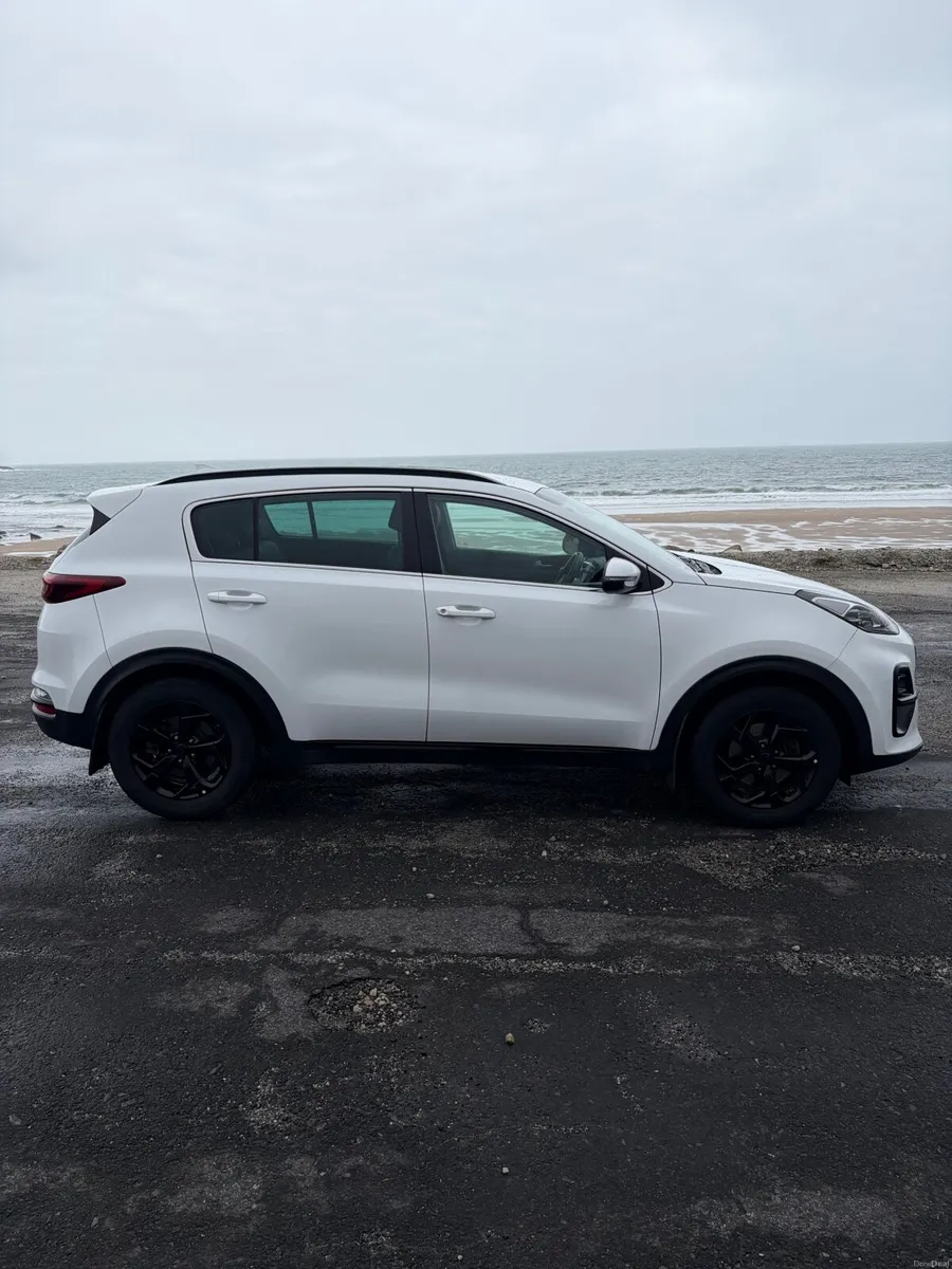 Kia Sportage 2021 - Image 2