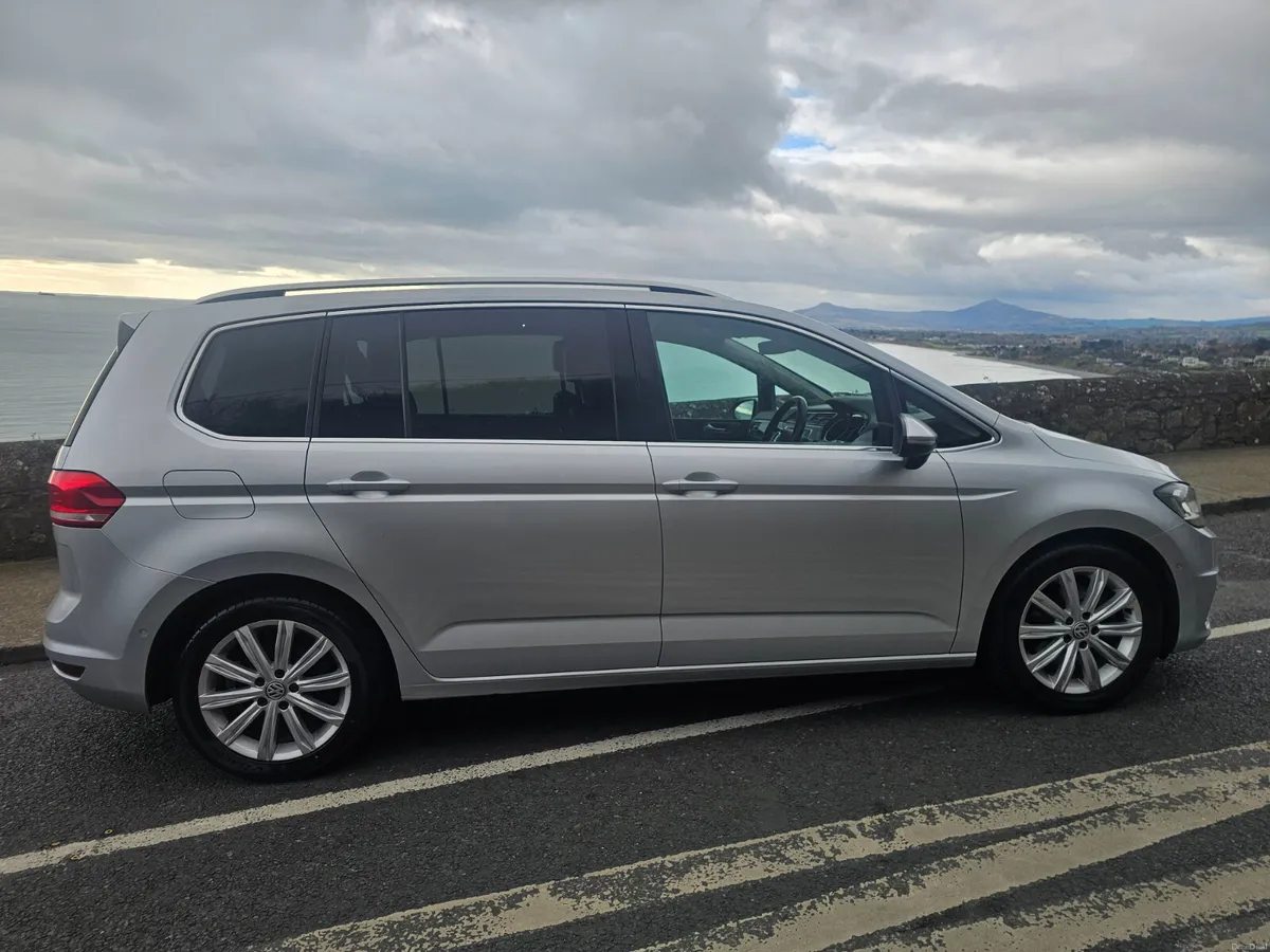 Volkswagen Touran 2016 2.0 TDI - Image 4