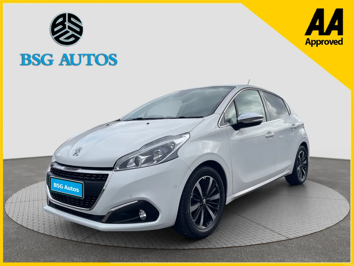 2020 PEUGEOT  208 ALLURE FAN  EDITION 1.2 AUTO - Image 4