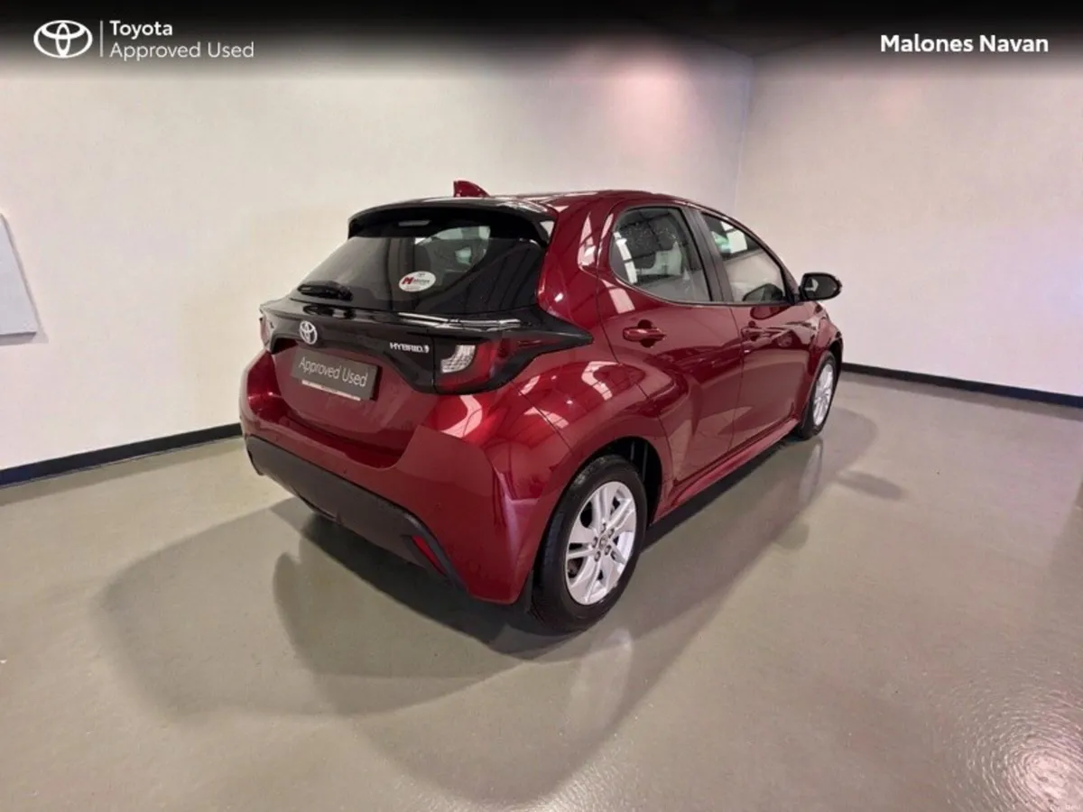 Toyota Yaris HYBRID LUNA 4DR AUTO - Image 2