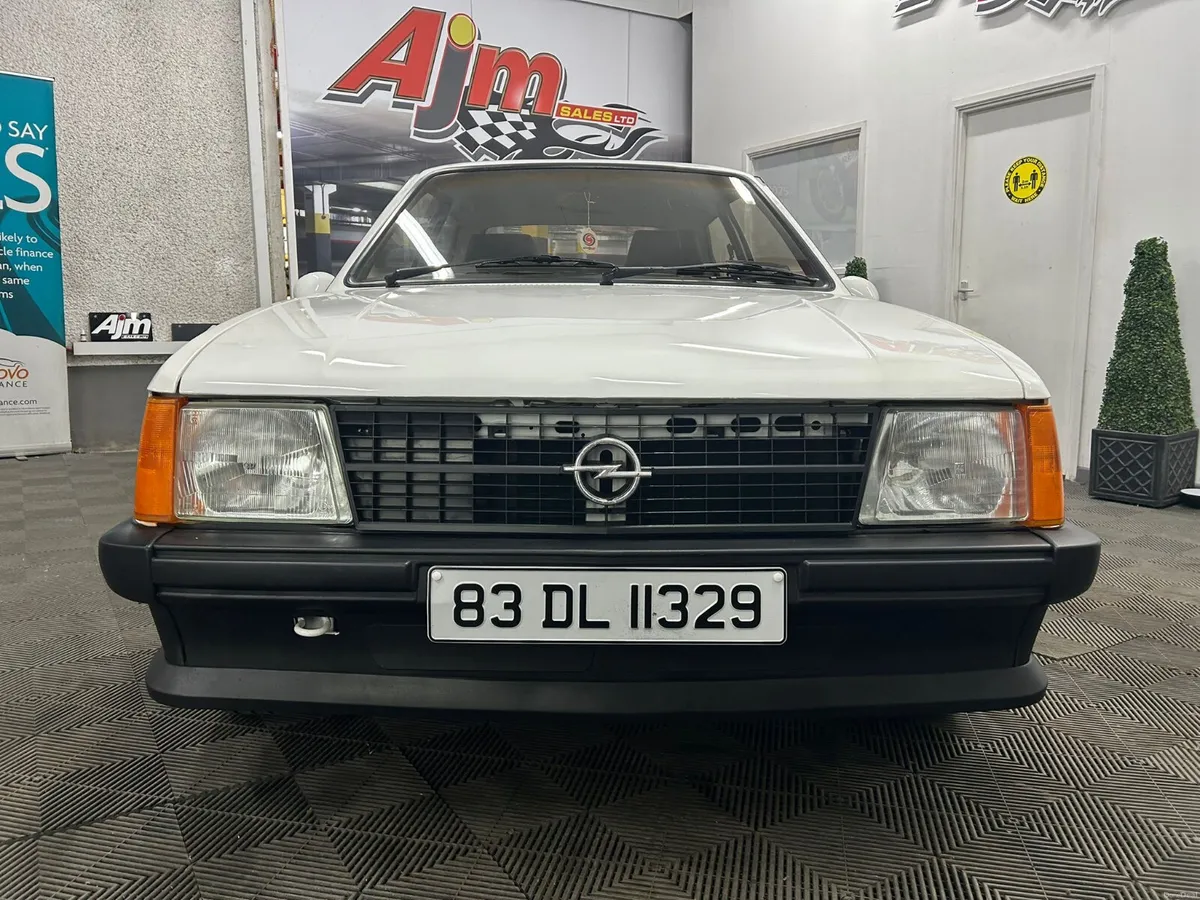 𝟭𝟵𝟴𝟯 𝗢𝗽𝗲𝗹 𝗞𝗮𝗱𝗲𝘁𝘁 𝗦𝗥 - Image 3