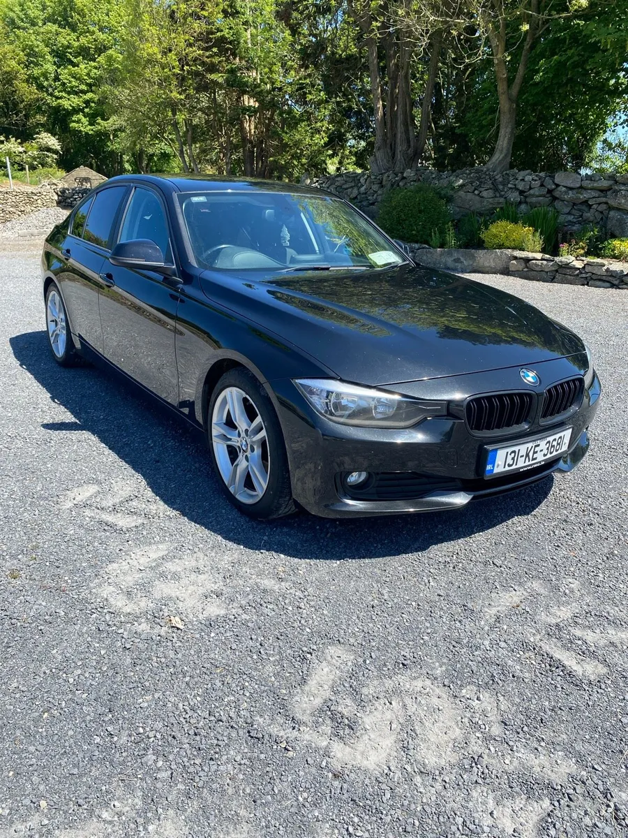 BMW 320d - Image 1
