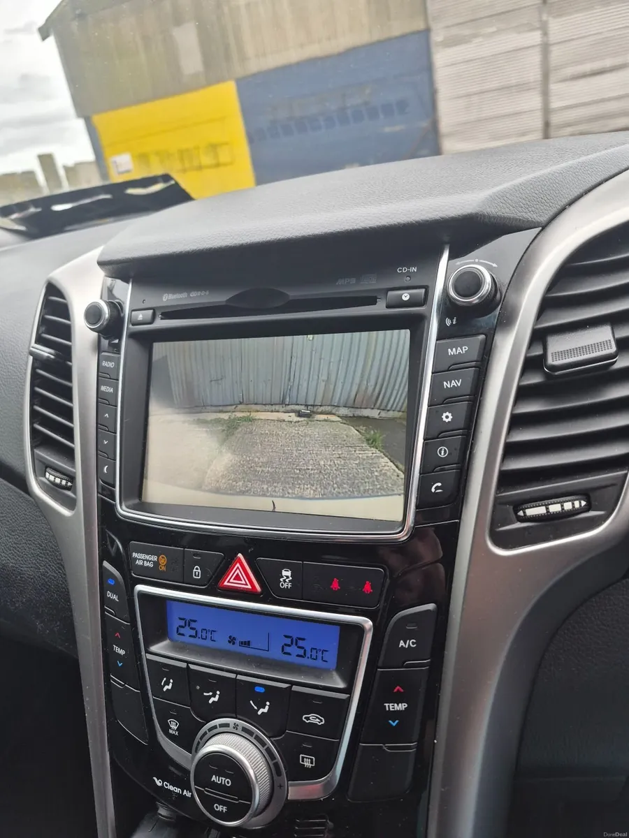 Hyundai i30 2013 - Image 2