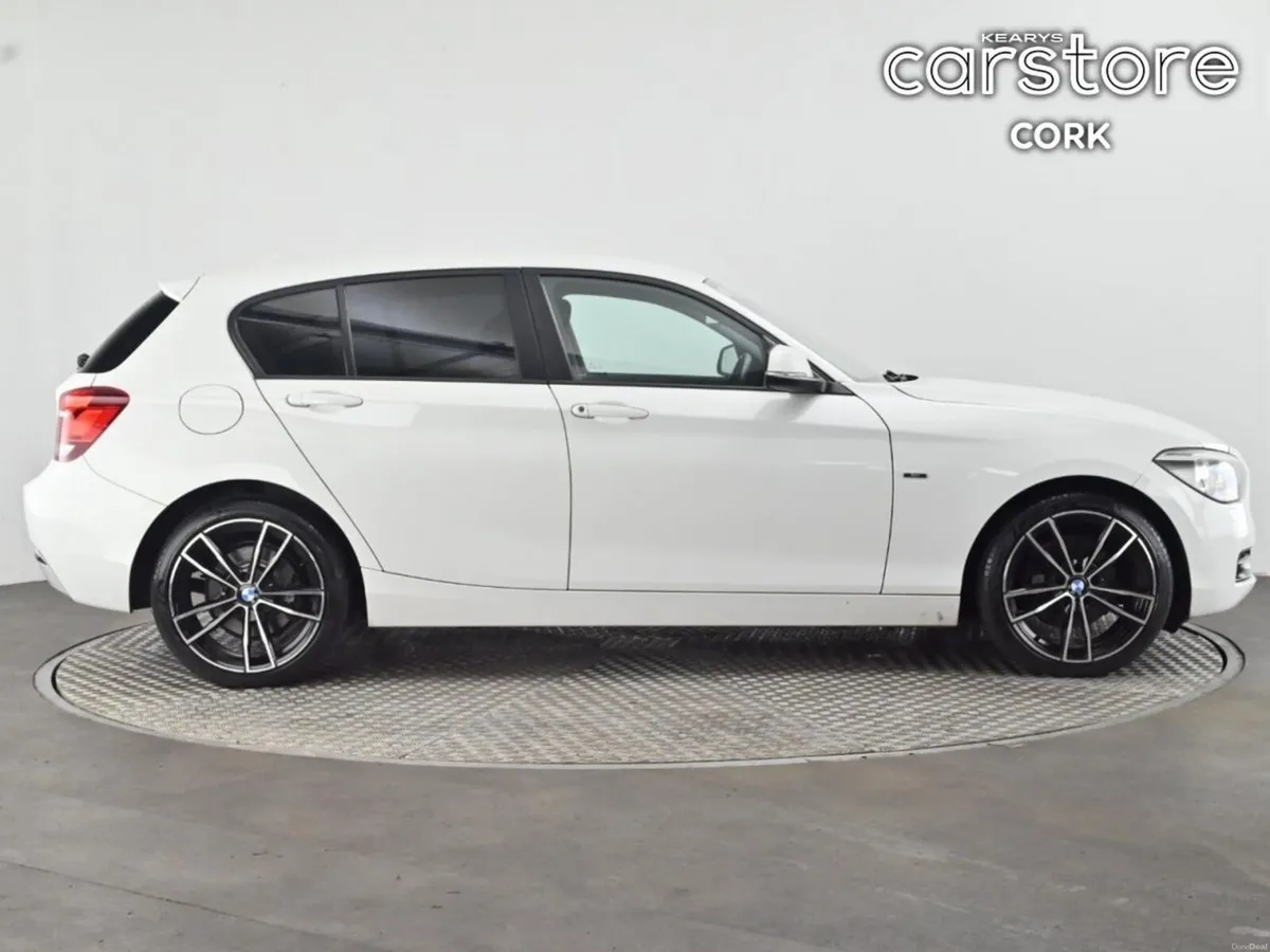 BMW 1-Series 116i ES Auto - Image 2