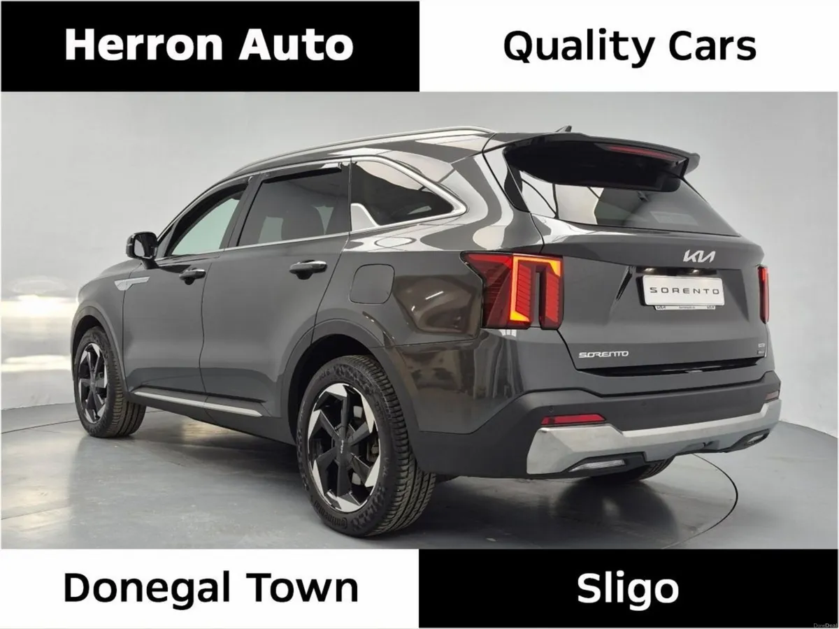 Kia Sorento HIGH SPEC | LOW MILEAGE - Image 4