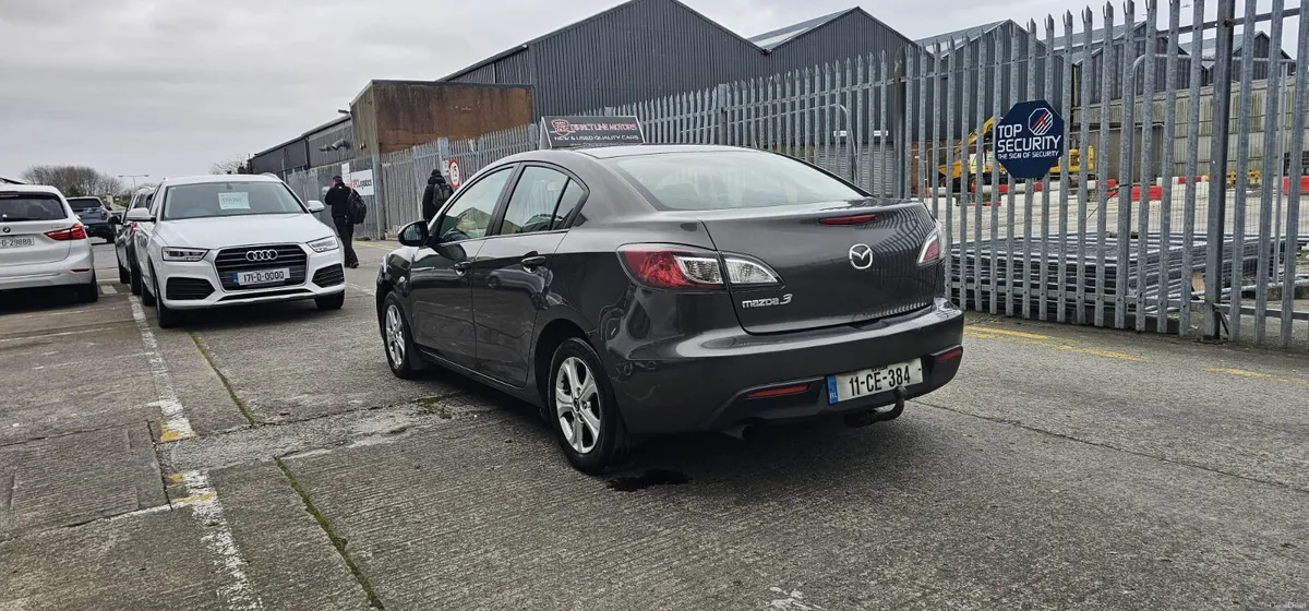 2011 Mazda 3 (Low milage) - Image 4