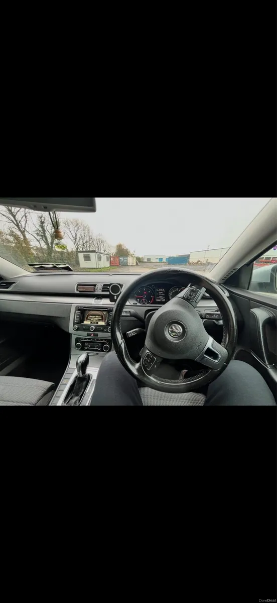 Volkswagen Passat 2.0 tdi automatic 2011 - Image 4