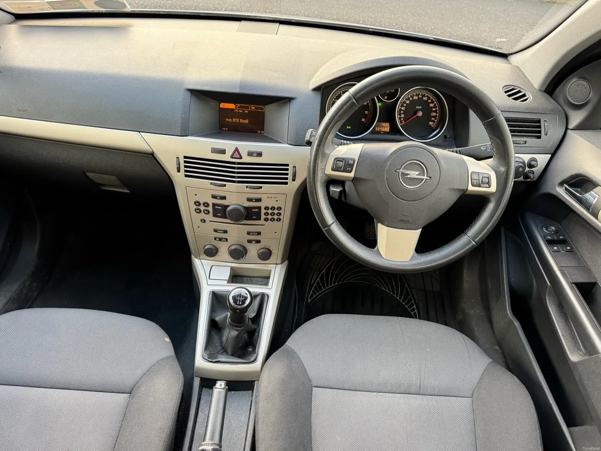 Opel Astra 2009, Great Condition, NCT & Taxed - Image 3