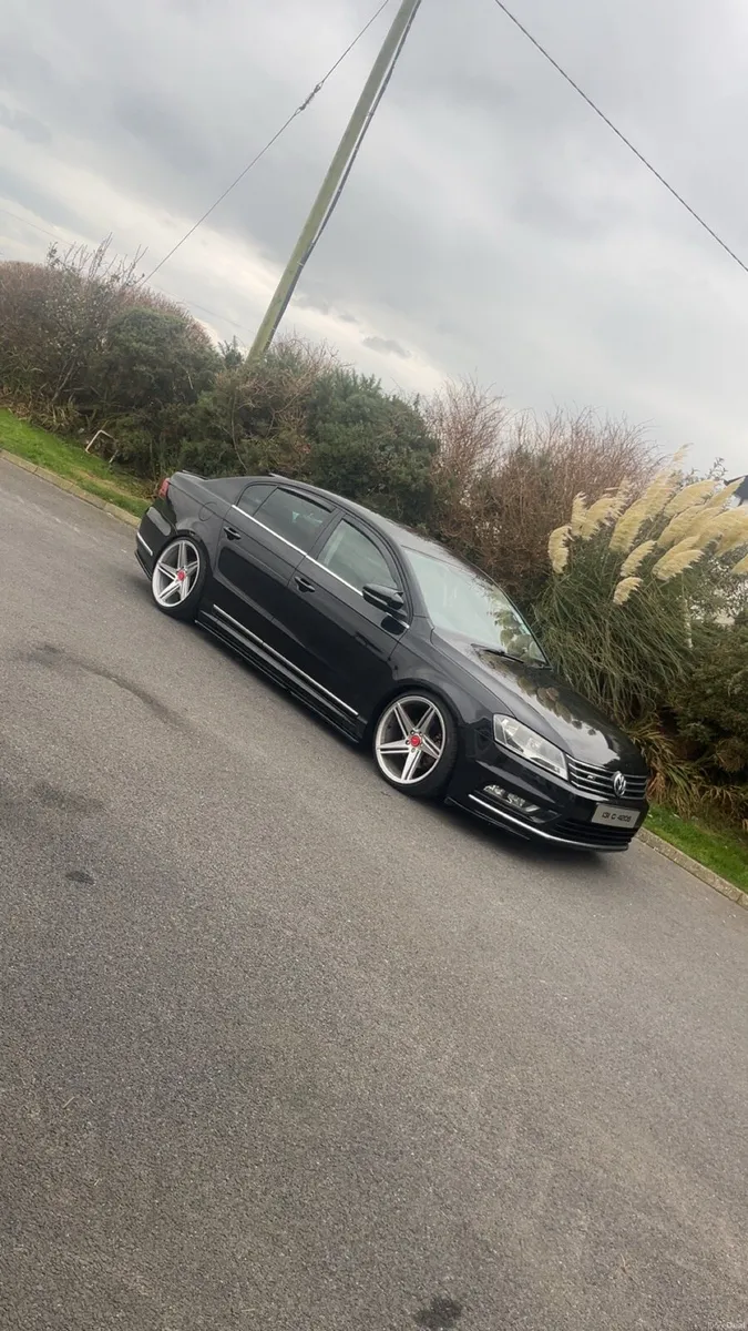 B7 Passat 1.6 factory Rline low mileage - Image 2