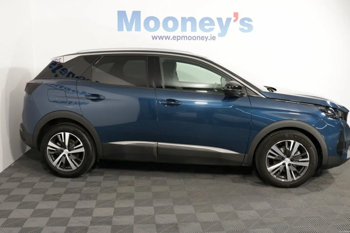 Peugeot 3008 1.5 130bhp Allure - Image 3