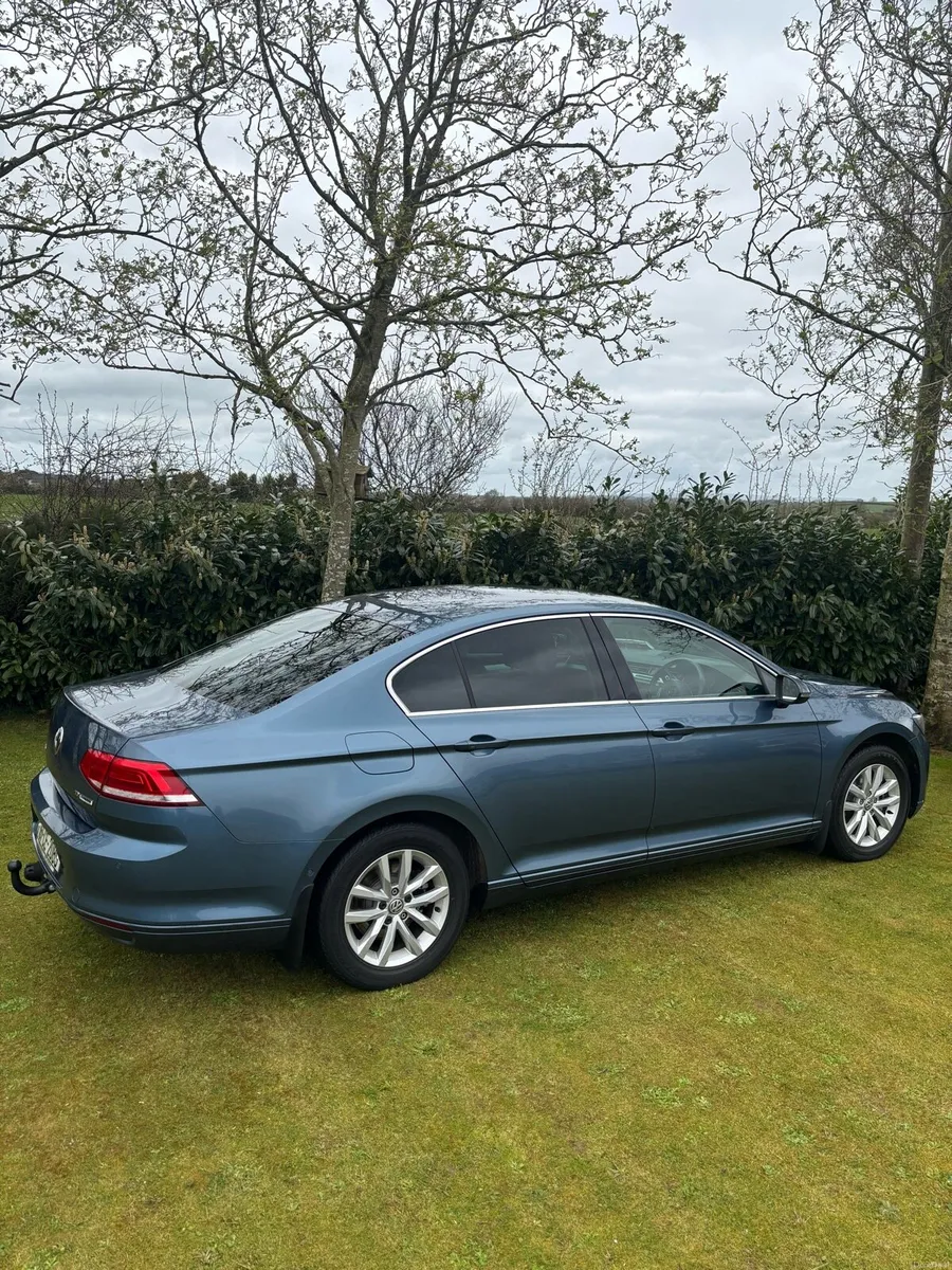 2016 Volswagen Passat 1.6 TDI - Image 1