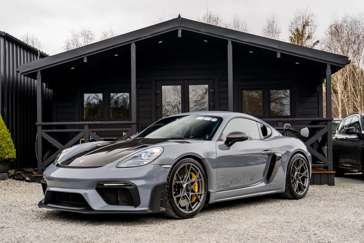 2023 Porsche Cayman GT4 RS WEISSACH - Image 3