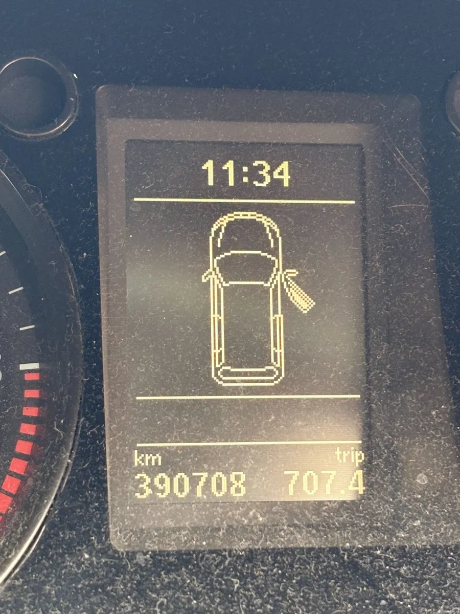 2011 Volkswagen Passat Estate 2.0 Diesel - Image 2