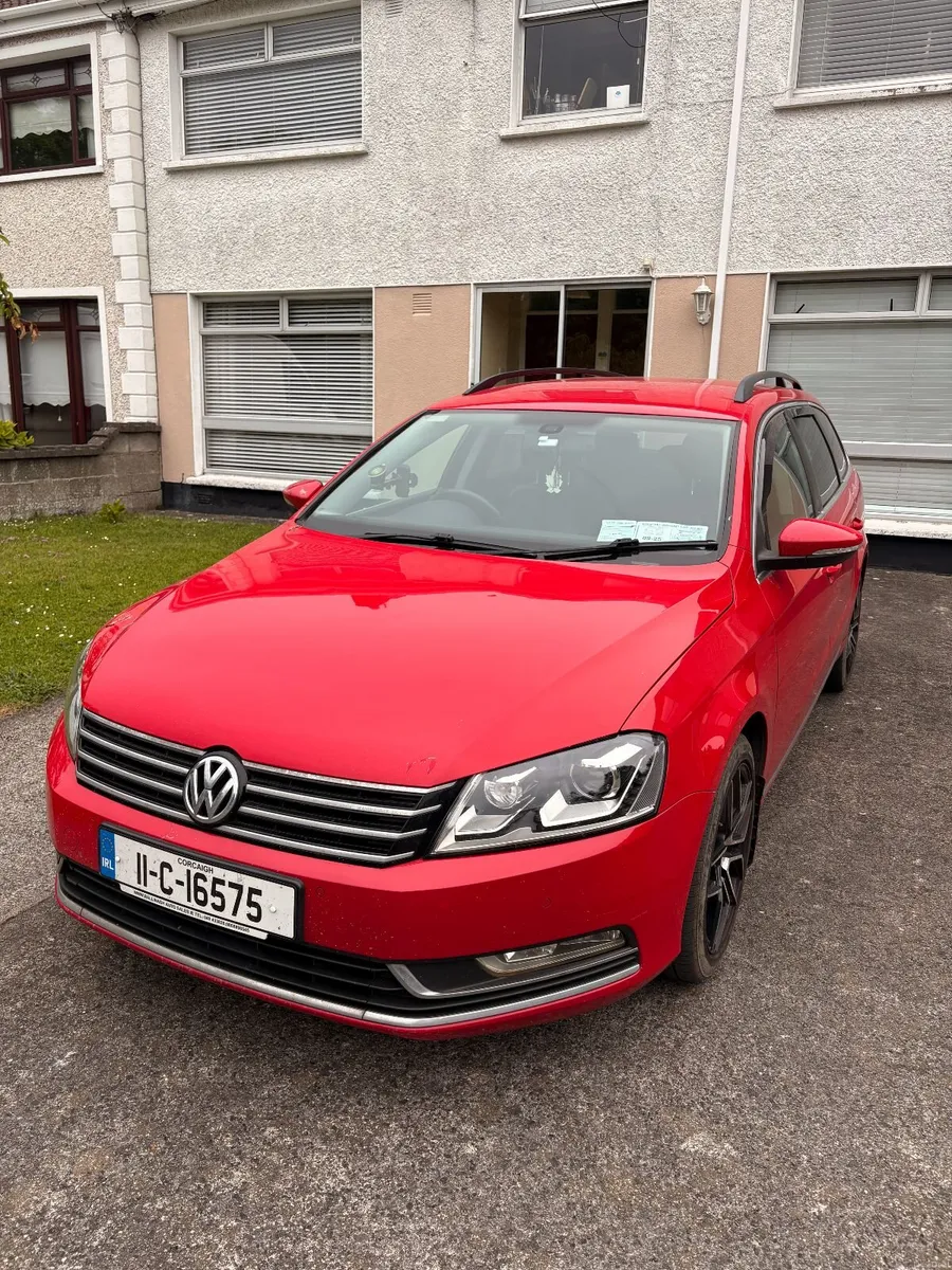 2011 Volkswagen Passat Estate 2.0 Diesel - Image 1