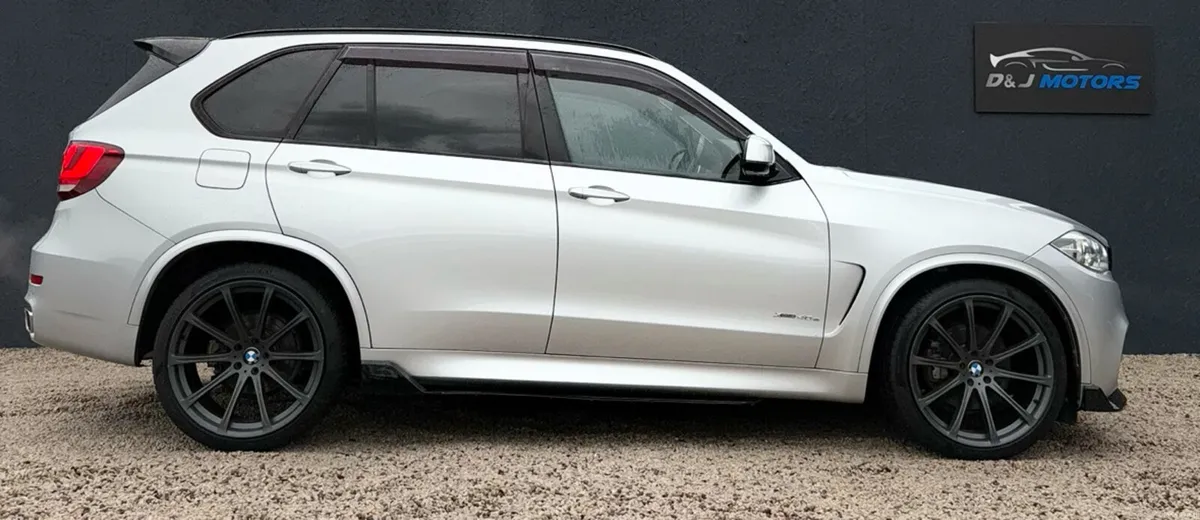 BMW X5 40E 2.0 Pan Roof Low KM 2016 - Image 2